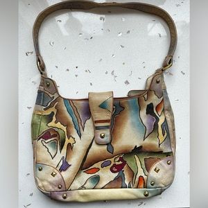 Magnifique Leather Handbag